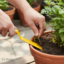 Load image into Gallery viewer, demonstration of vinka metal garden khurpi 2-inch
