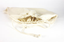 Load image into Gallery viewer, Vinka Snake Rescue Bag
